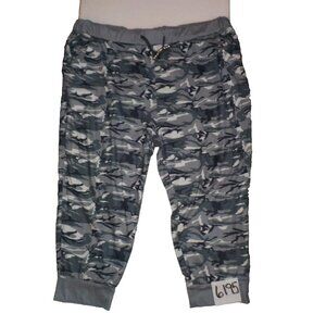 Camouflage Capri Loungers Size X-Large XL Elastic Pull Ons Green Gray Blk Whit